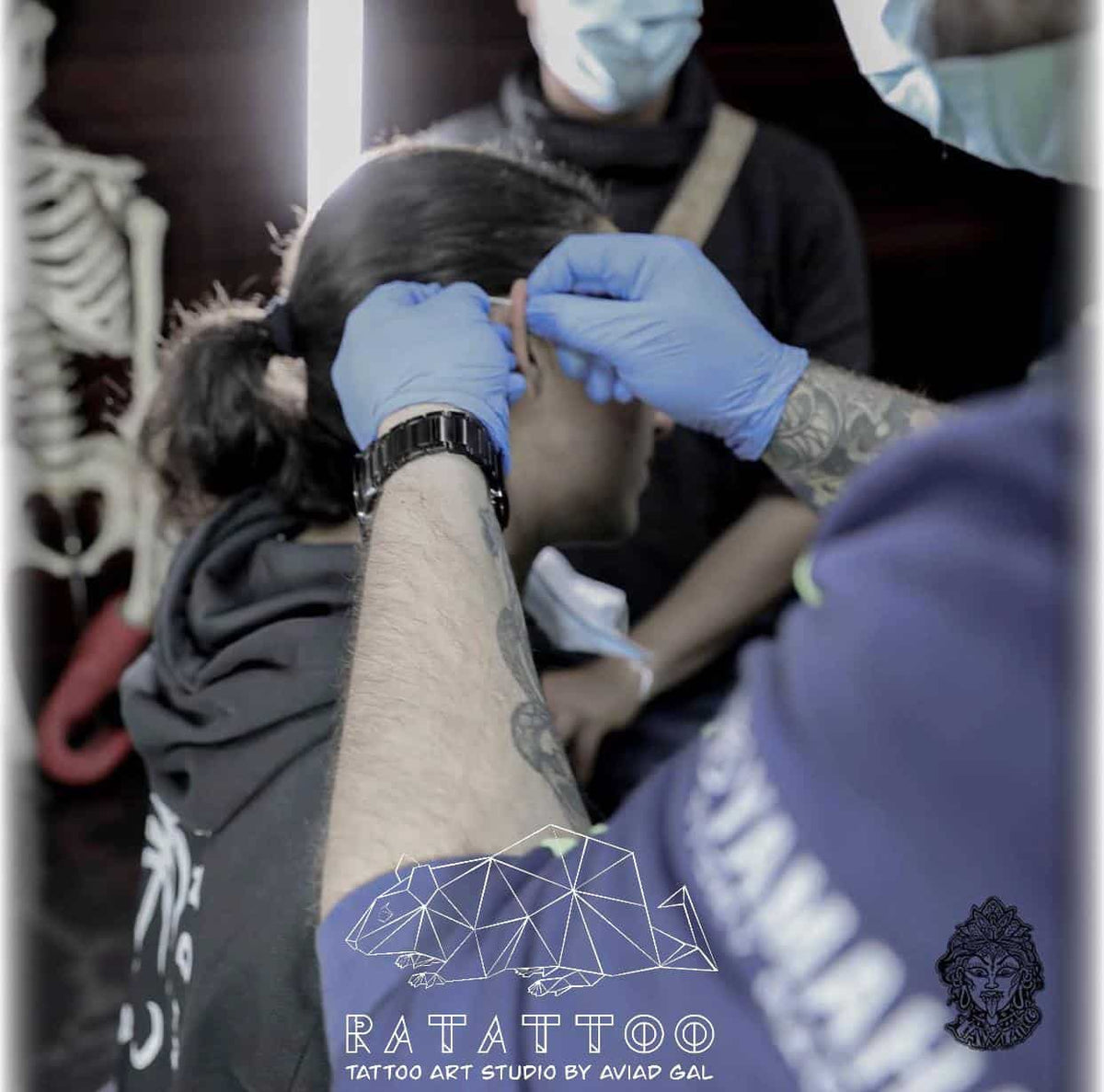 ratattoo-artist-working-bw.jpeg